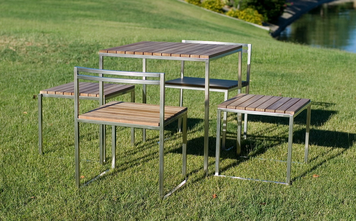 Moby Table, Stool, and Chair Set – Calazzo